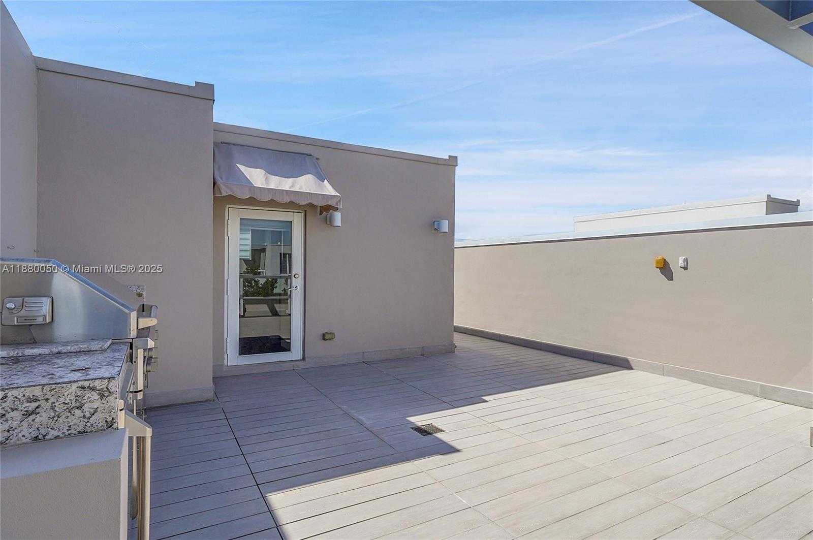 Small Image of 6640 NORTH WEST 105TH PL, Doral Number 59