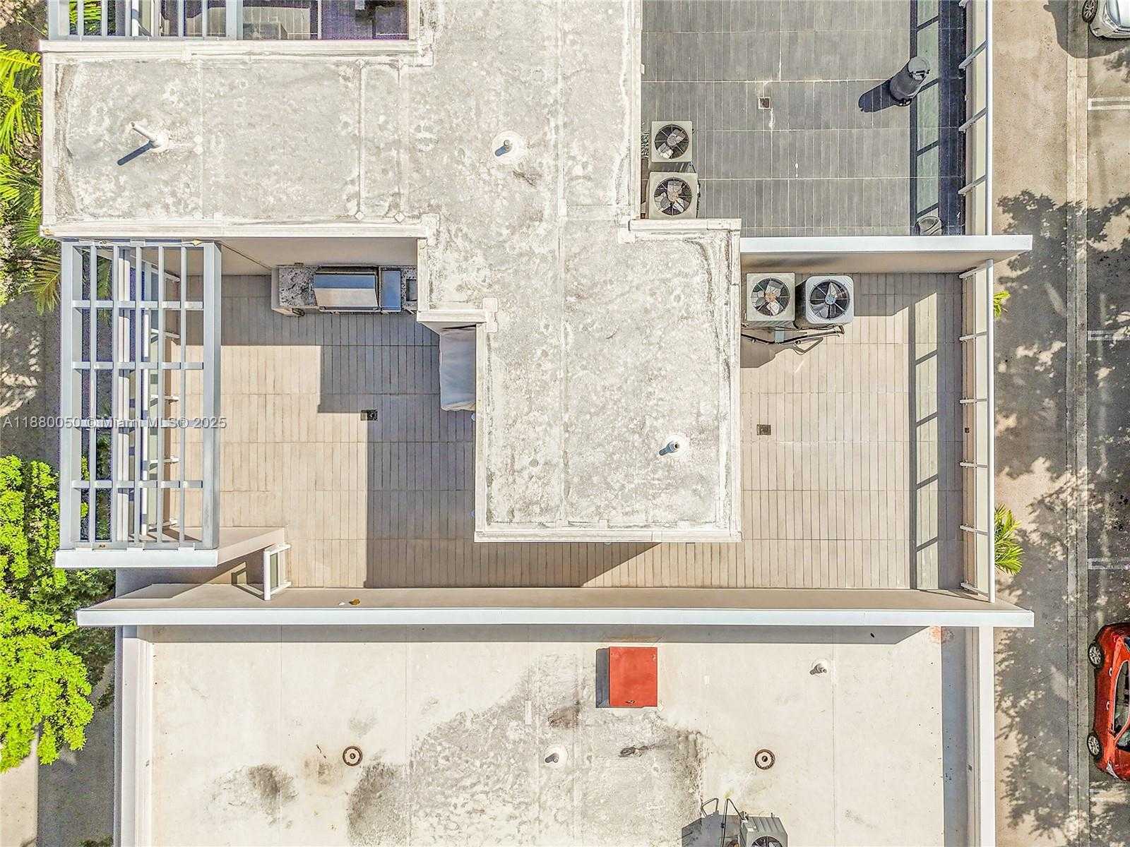 Small Image of 6640 NORTH WEST 105TH PL, Doral Number 66
