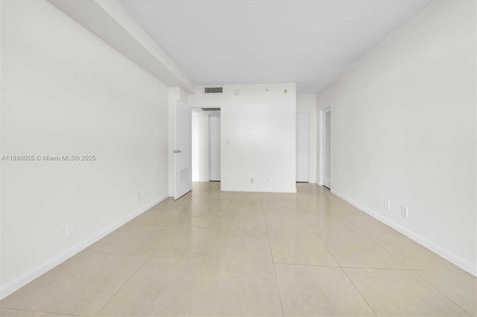 Small Image of 3000 SOUTH OCEAN DR #1208, Hollywood Number 11