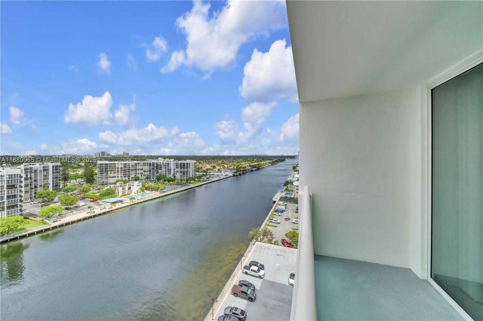 Small Image of 3000 SOUTH OCEAN DR #1208, Hollywood Number 3