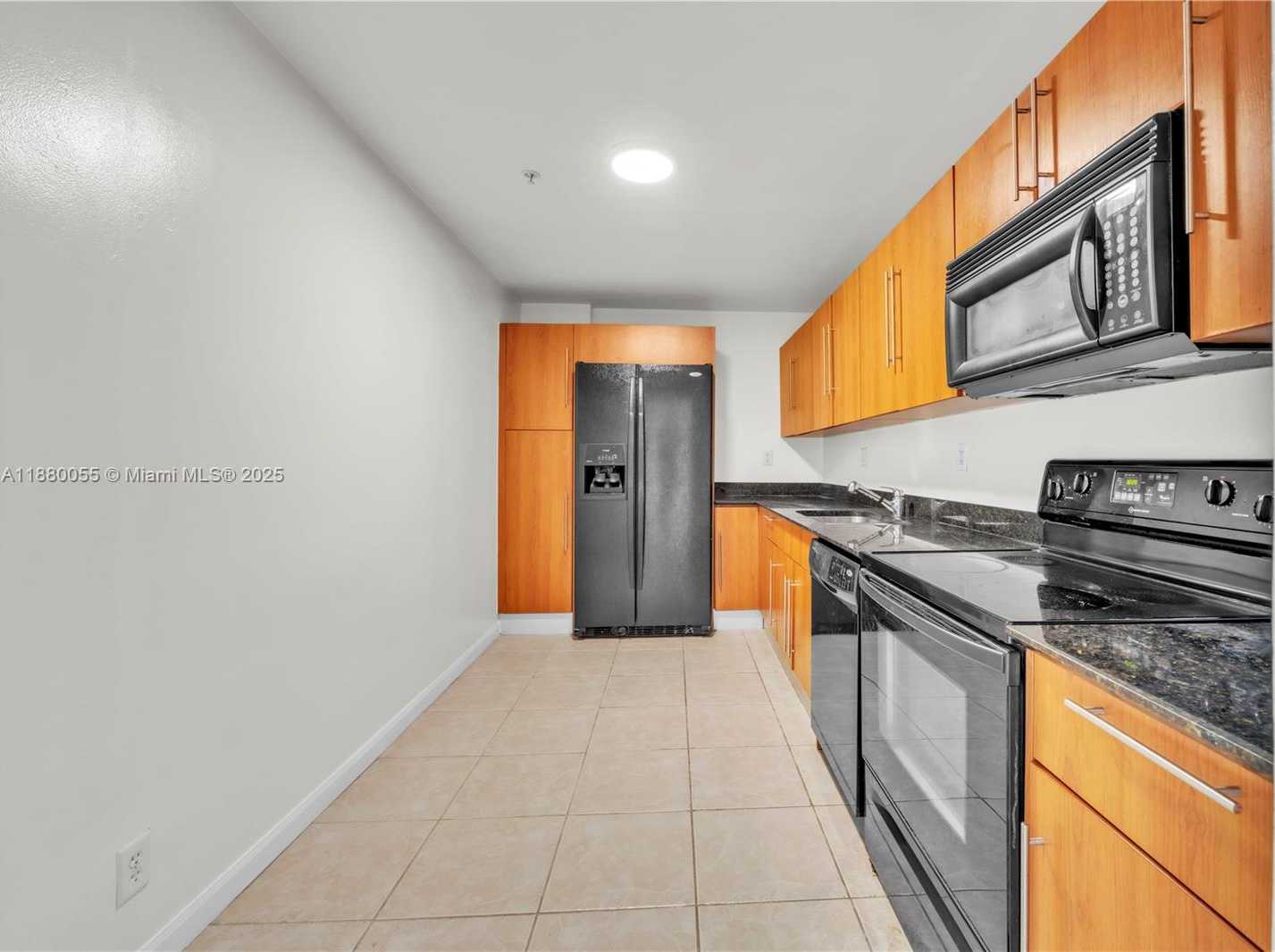 Small Image of 3000 SOUTH OCEAN DR #1208, Hollywood Number 5