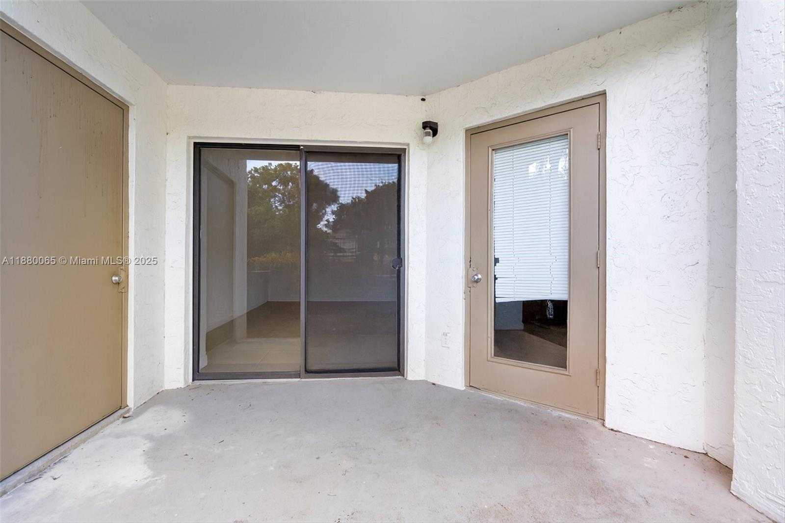 Small Image of 540 SOUTH PARK RD #19-9, Hollywood Number 17