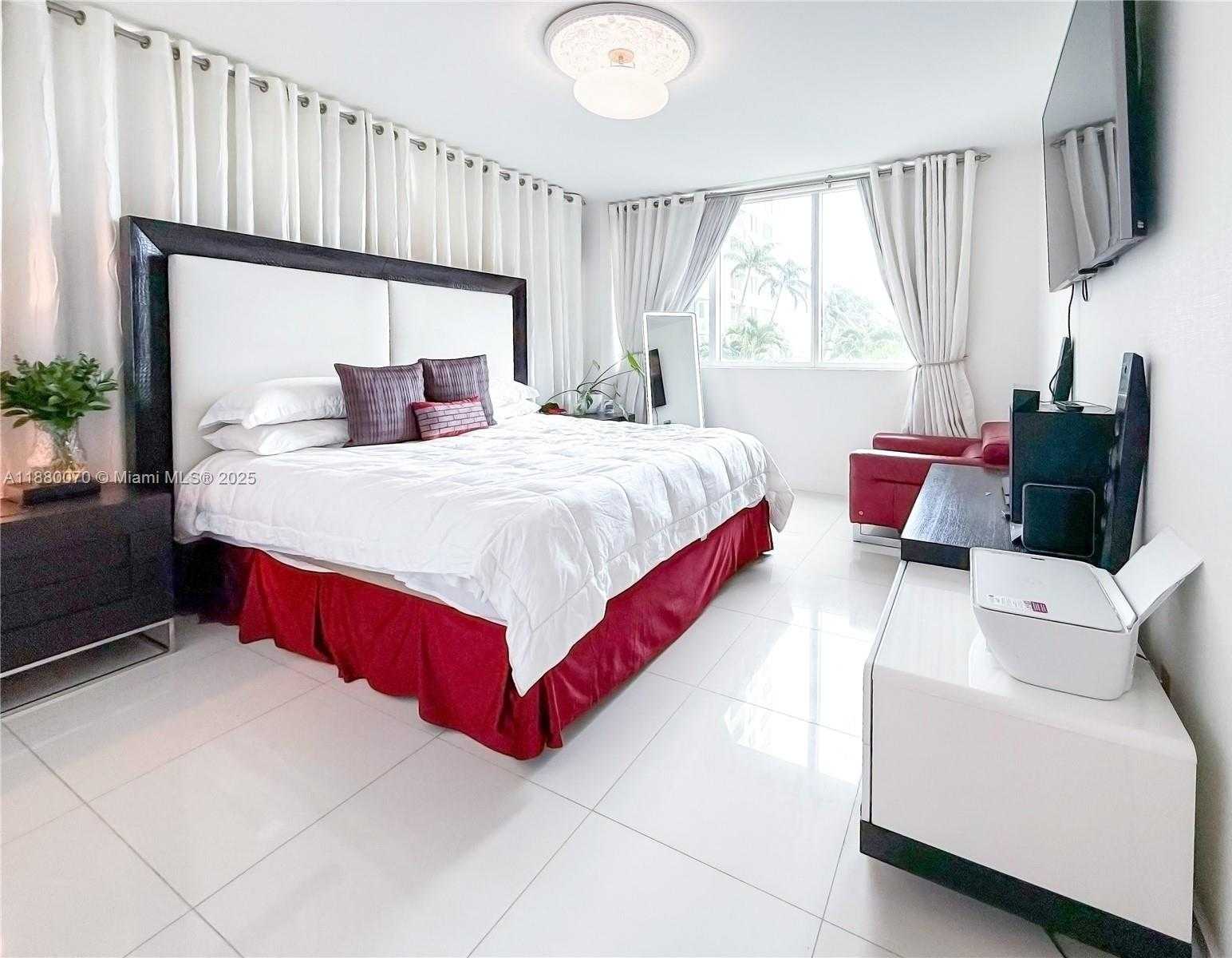 Small Image of 253 NORTH EAST 2ND ST #903, Miami Number 11