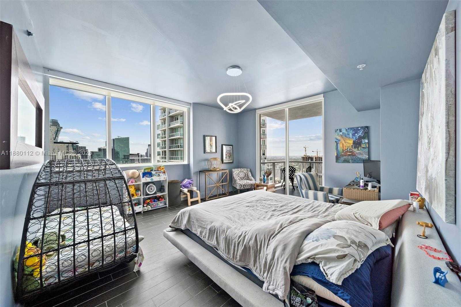 Small Image of 244 BISCAYNE BLVD #4608, Miami Number 25