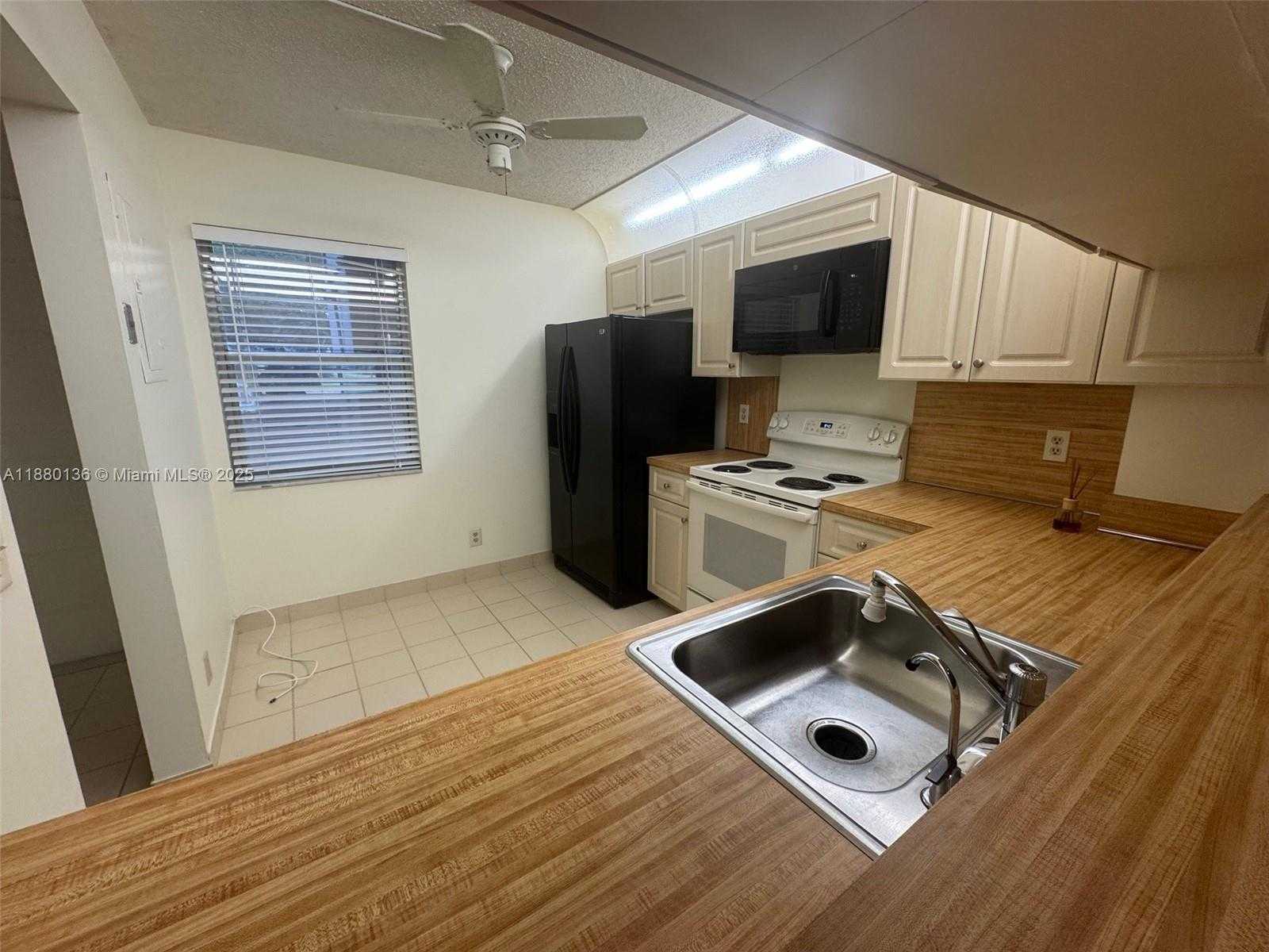 Small Image of 4145 CYPRESS REACH CT #103, Pompano Beach Number 8