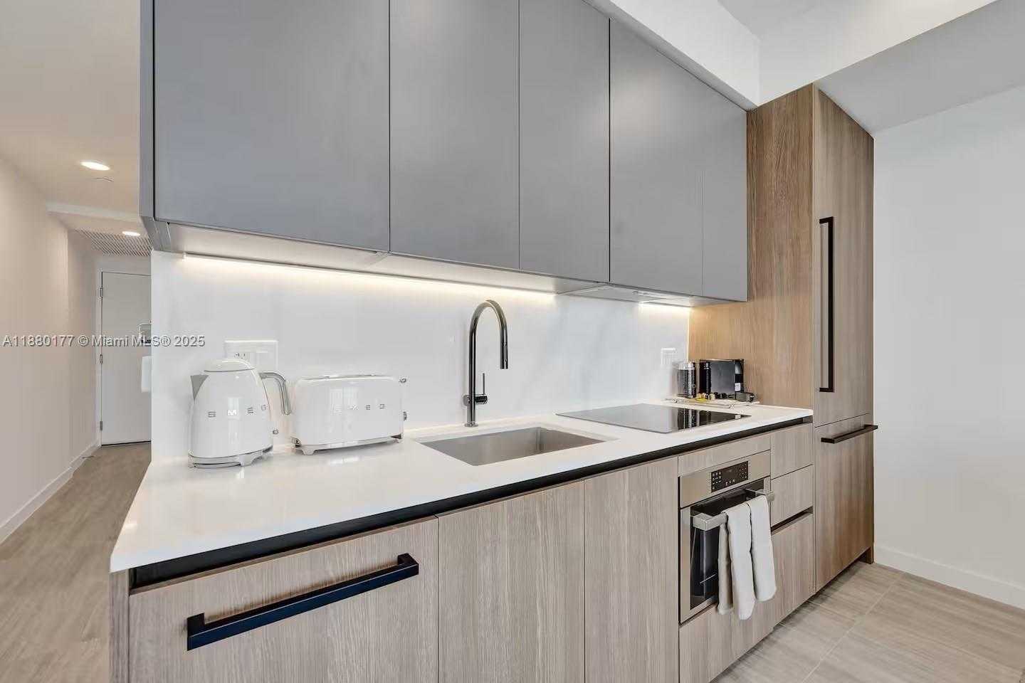 Small Image of 580 72ND STREET #1713, Miami Beach Number 5