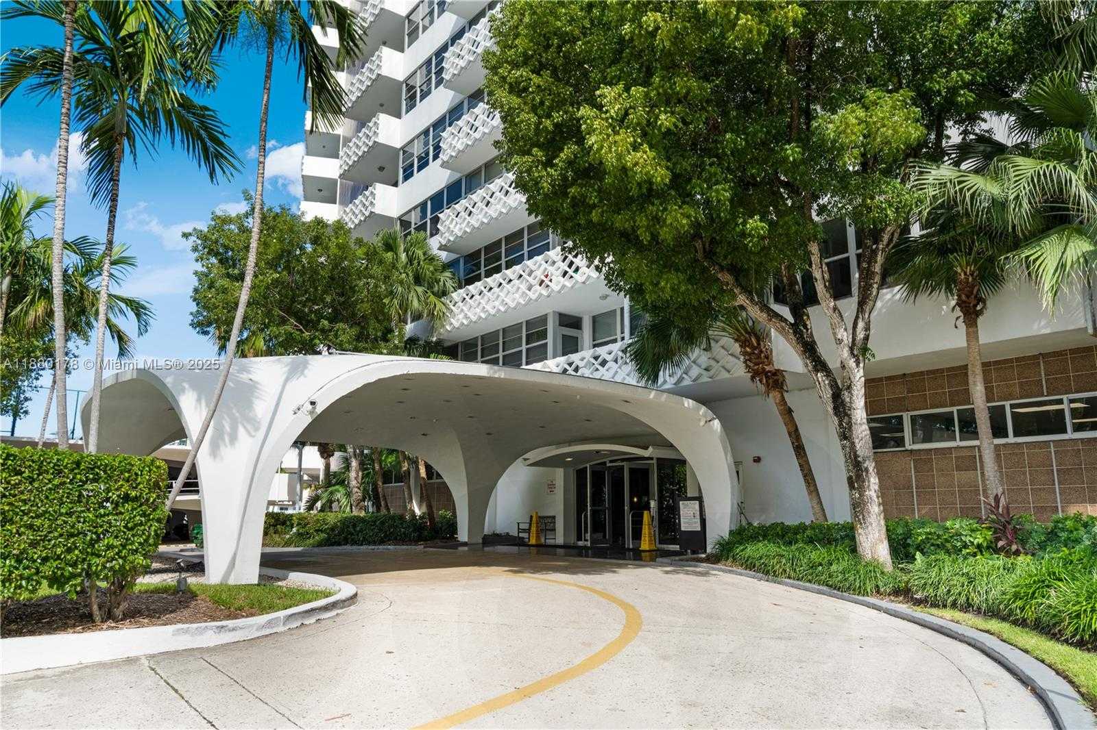 Small Image of 20 ISLAND AVE #702, Miami Beach Number 16