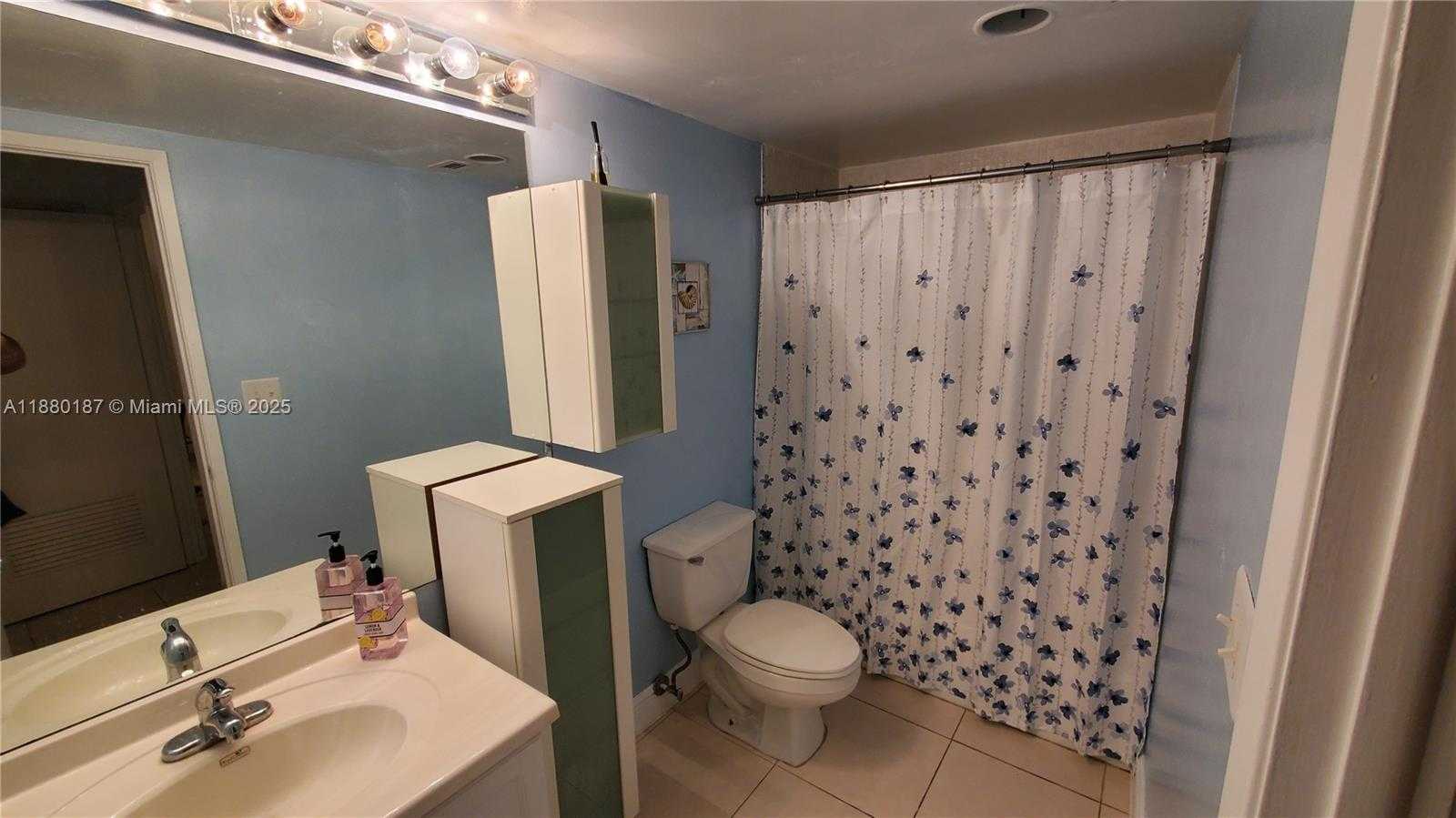 Small Image of 19390 COLLINS AVE #1124, Sunny Isles Beach Number 2