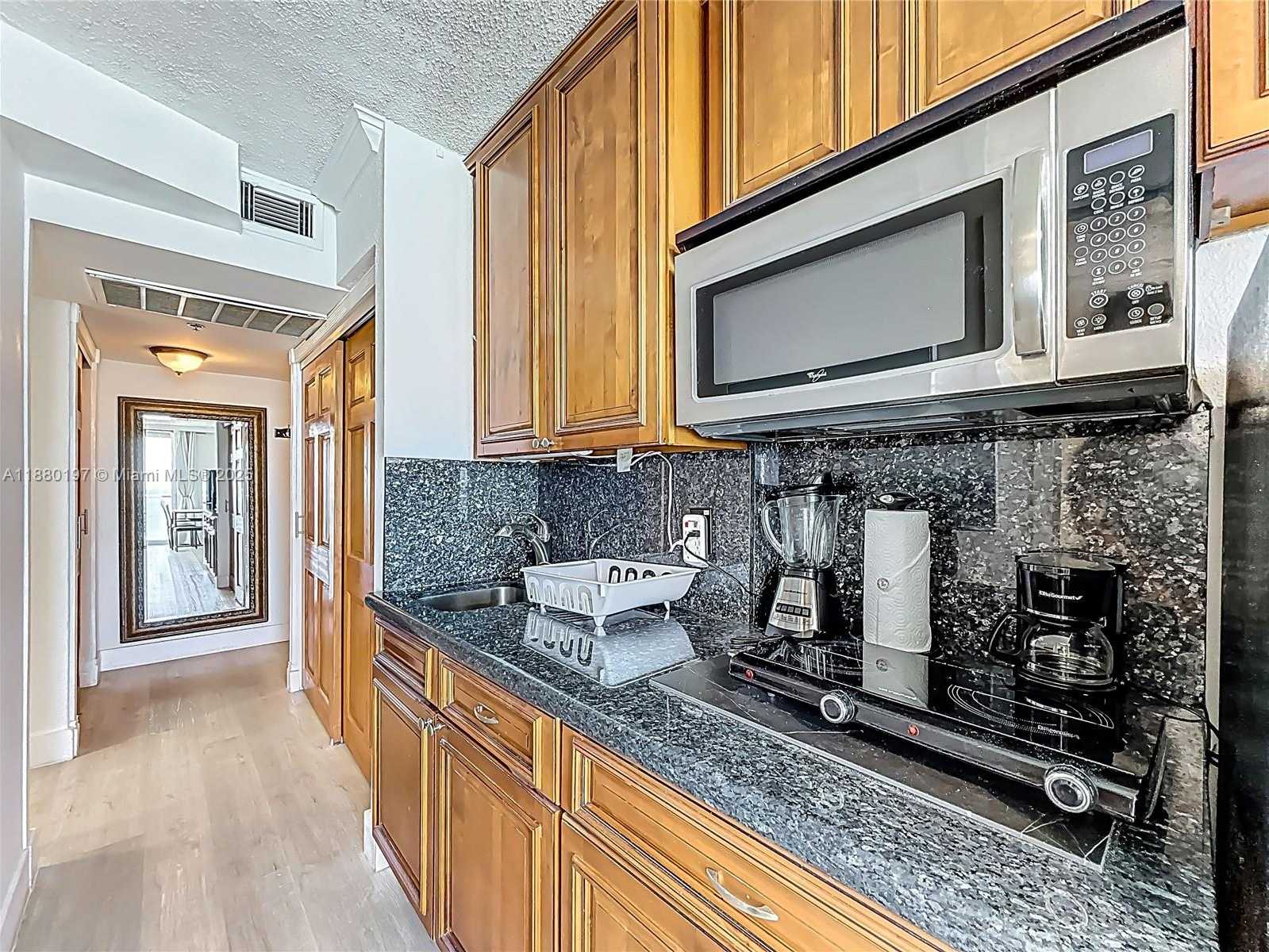 Small Image of 19201 COLLINS AVE #1010, Sunny Isles Beach Number 11