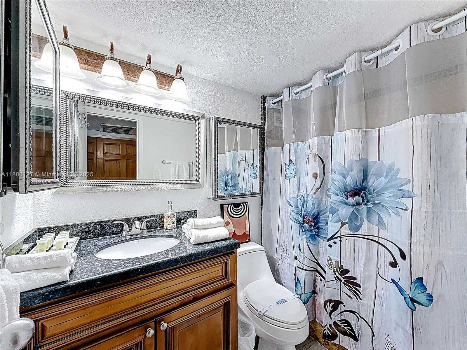 Small Image of 19201 COLLINS AVE #1010, Sunny Isles Beach Number 20