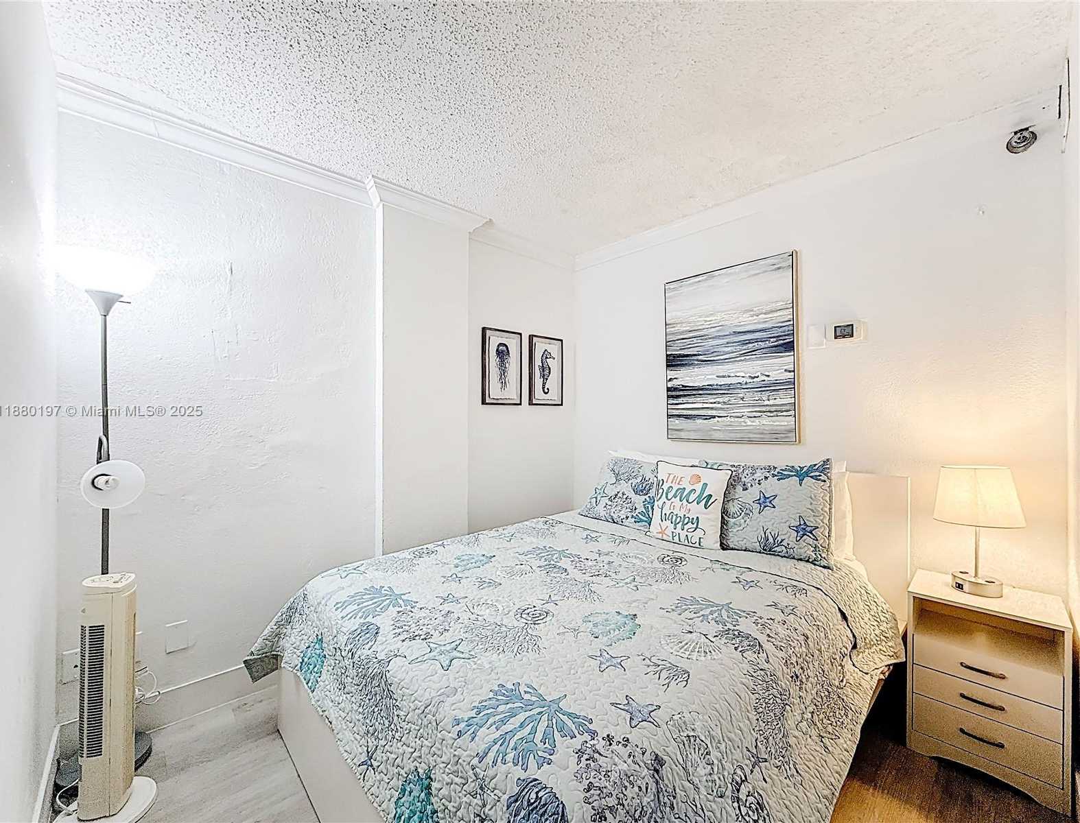 Small Image of 19201 COLLINS AVE #1010, Sunny Isles Beach Number 22