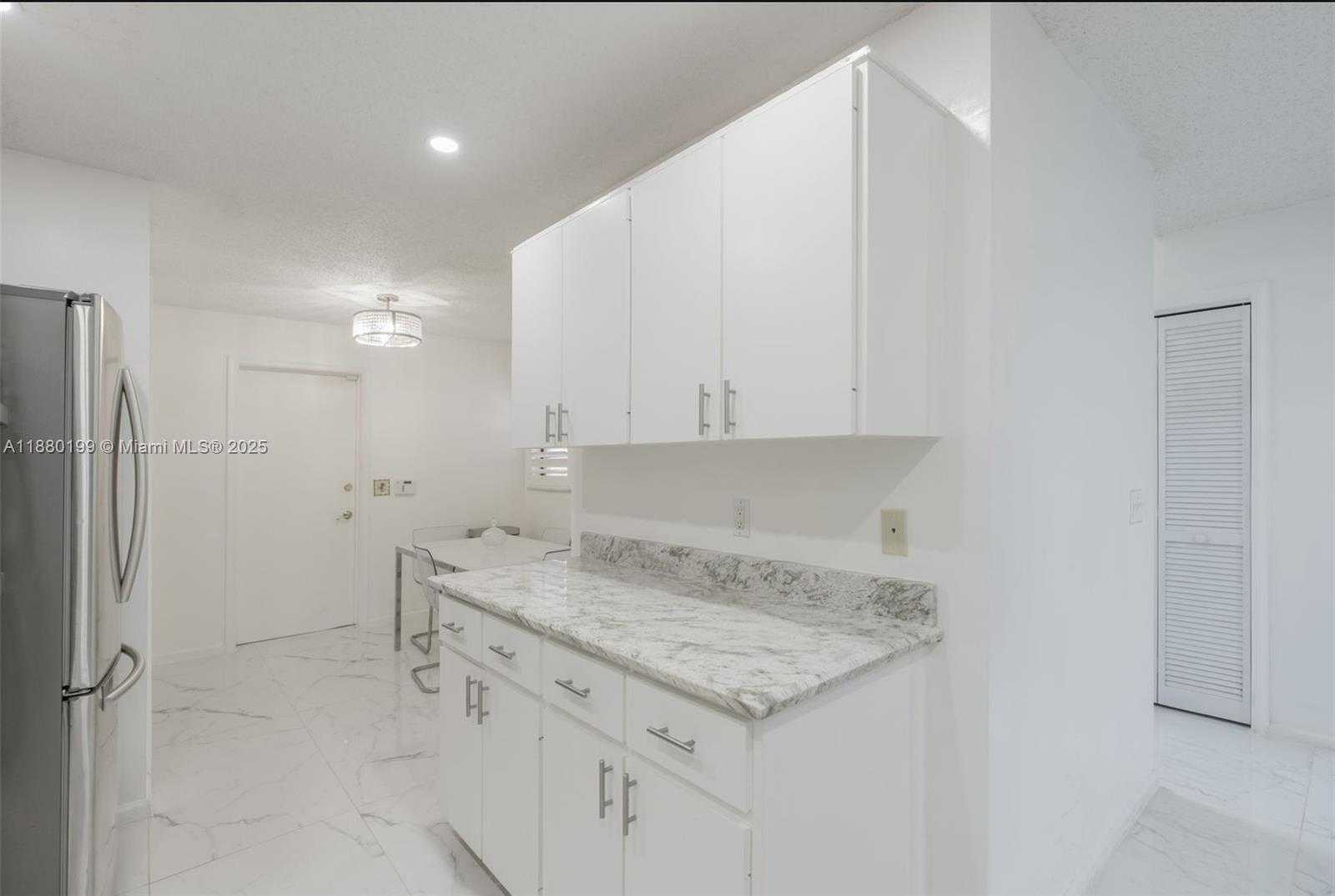 Small Image of 1800 EMBASSY DR #125, West Palm Beach Number 12