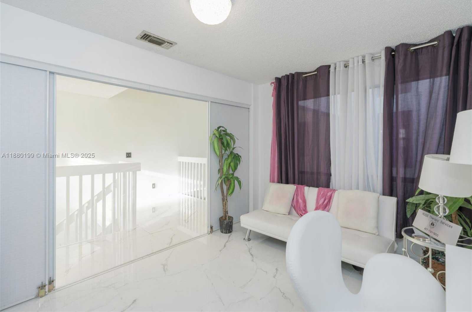 Small Image of 1800 EMBASSY DR #125, West Palm Beach Number 25