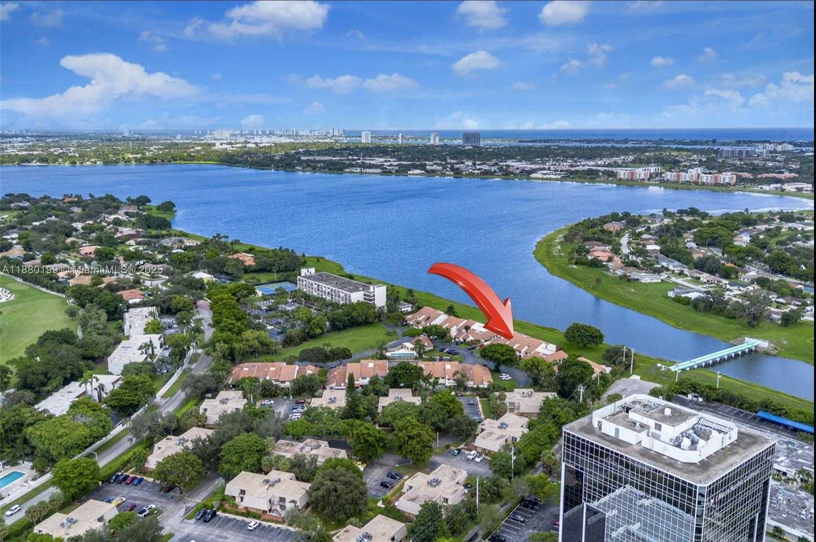 Small Image of 1800 EMBASSY DR #125, West Palm Beach Number 46