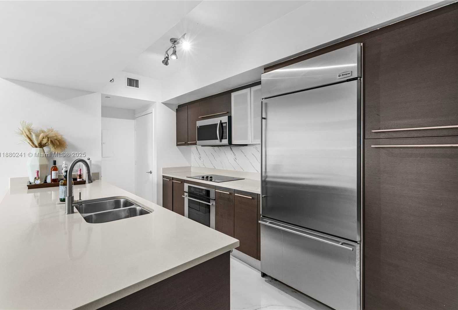 Small Image of 55 SOUTH EAST 6TH ST #1203, Miami Number 12