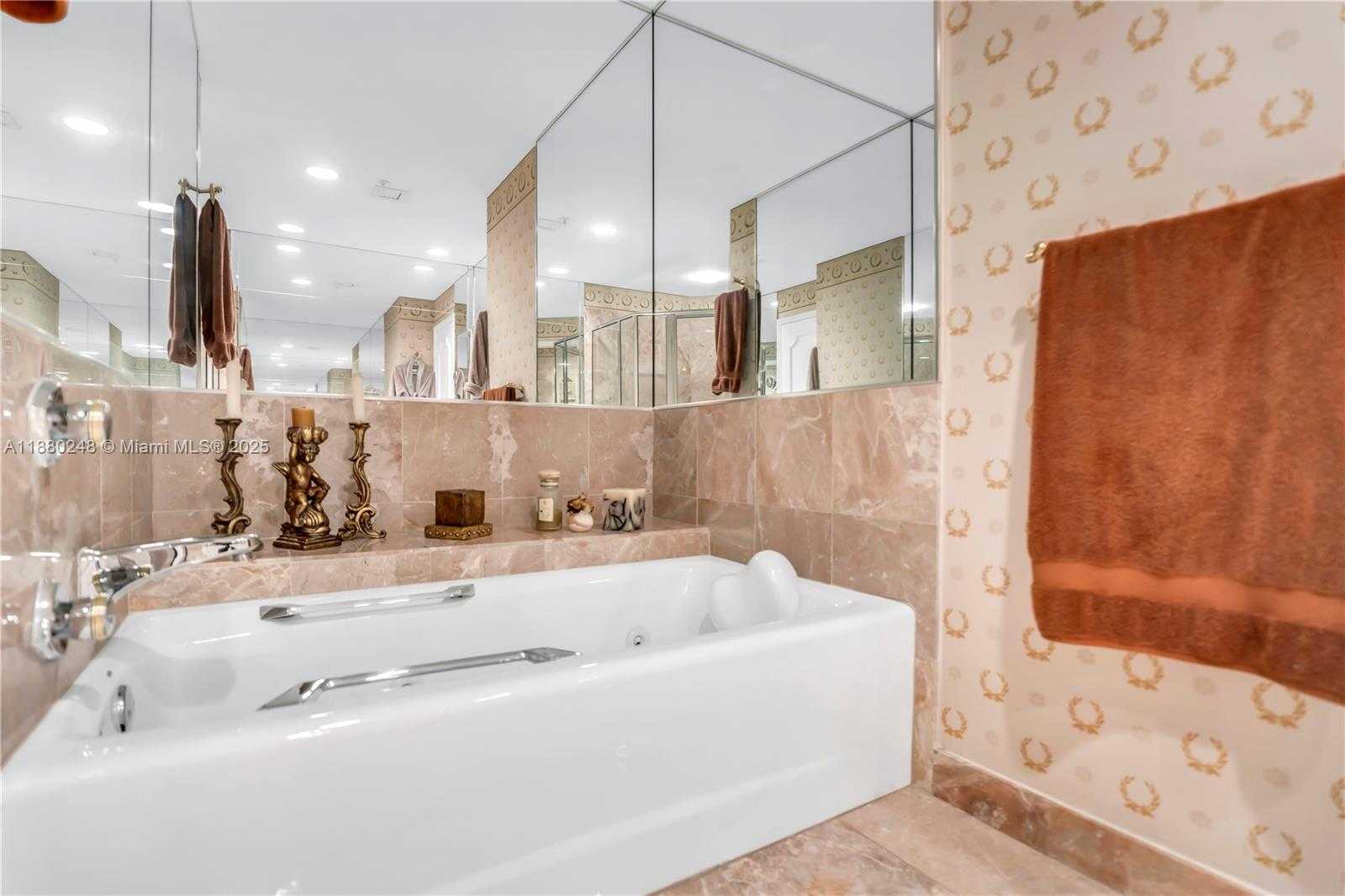 Small Image of 888 BRICKELL KEY DR #1807, Miami Number 22