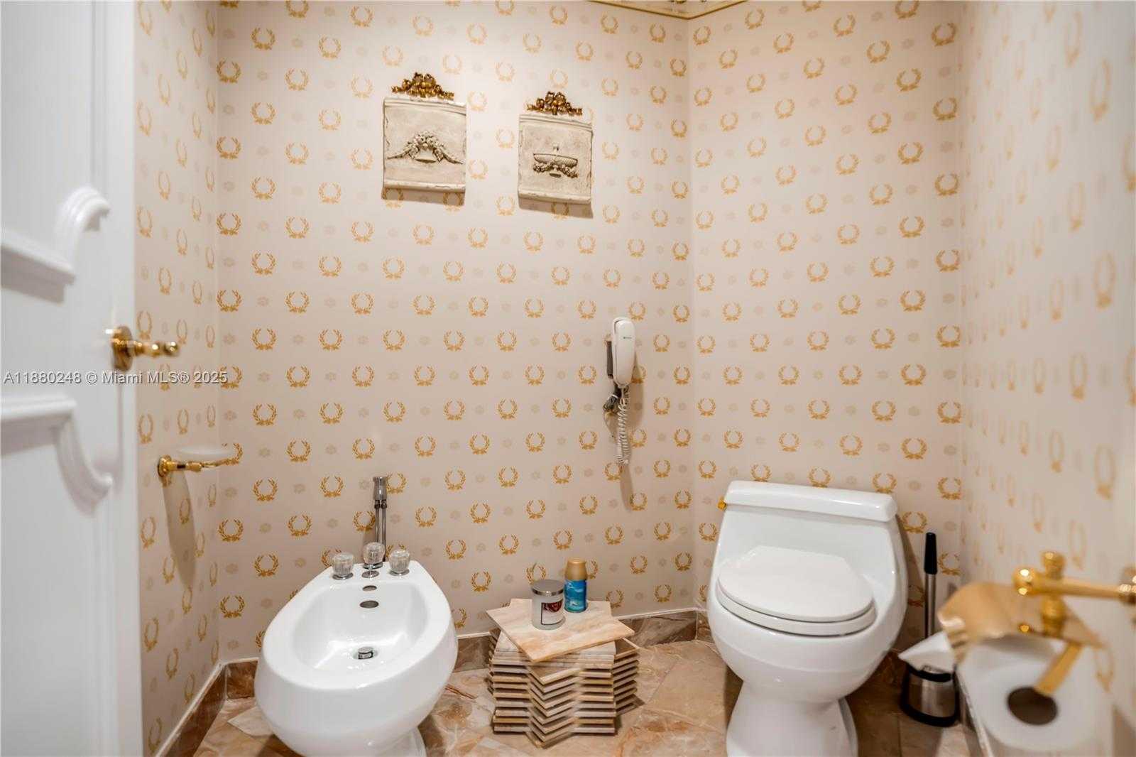 Small Image of 888 BRICKELL KEY DR #1807, Miami Number 23