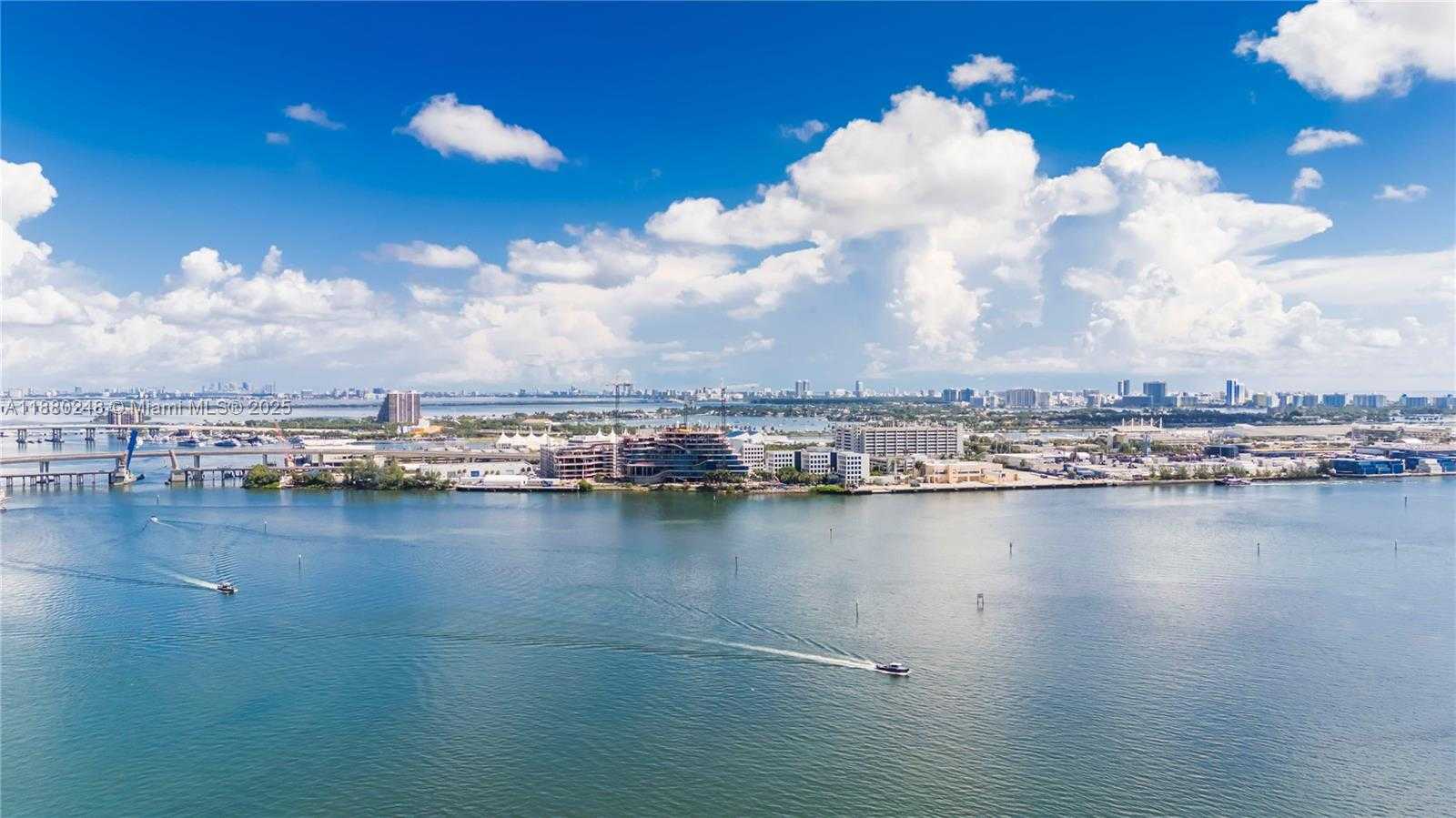 Small Image of 888 BRICKELL KEY DR #1807, Miami Number 46