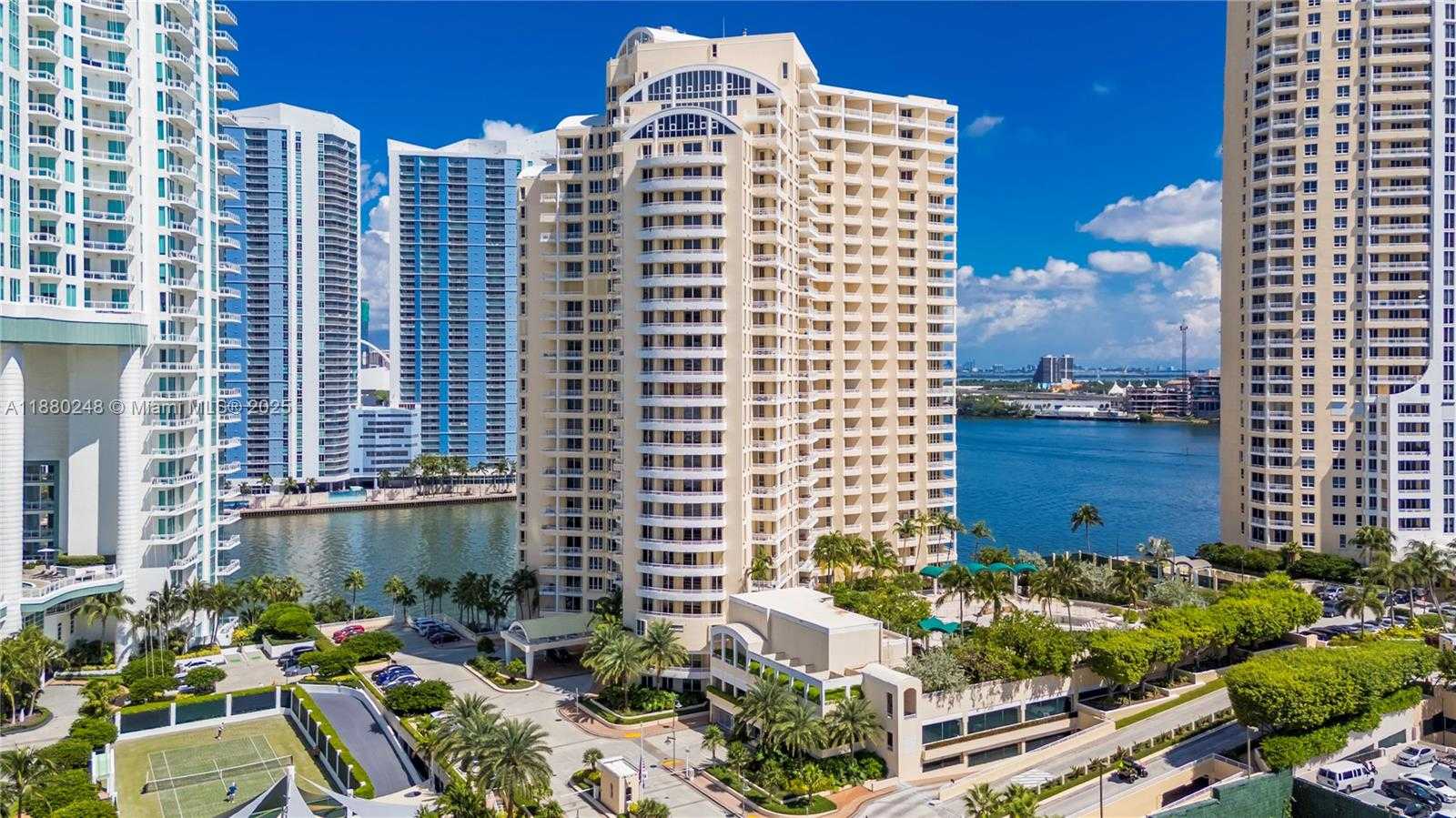 Small Image of 888 BRICKELL KEY DR #1807, Miami Number 55