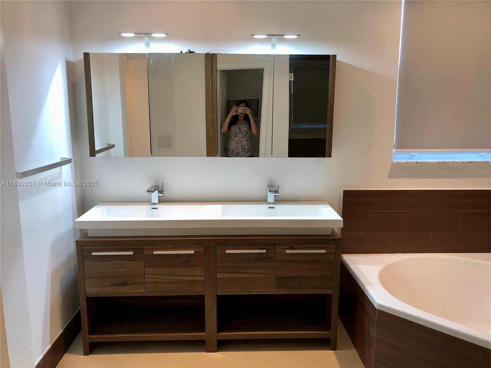Small Image of 7455 NORTH WEST 112TH PATH, Doral Number 6