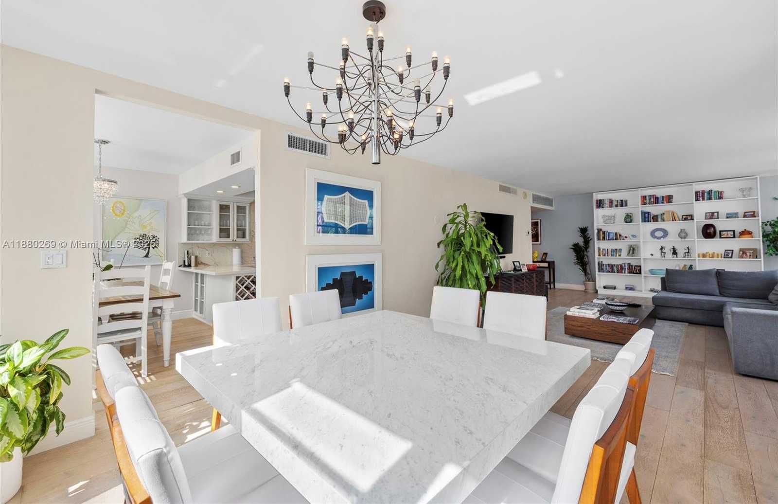 Small Image of 5660 COLLINS AVE #2B, Miami Beach Number 10