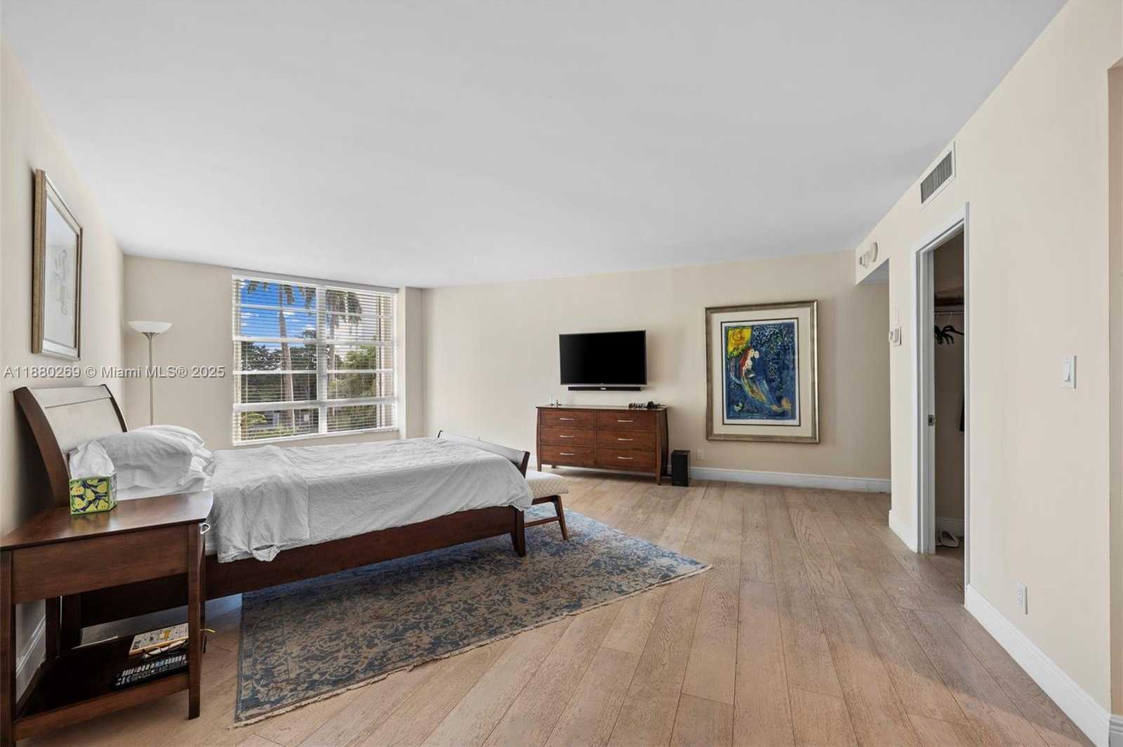 Small Image of 5660 COLLINS AVE #2B, Miami Beach Number 20