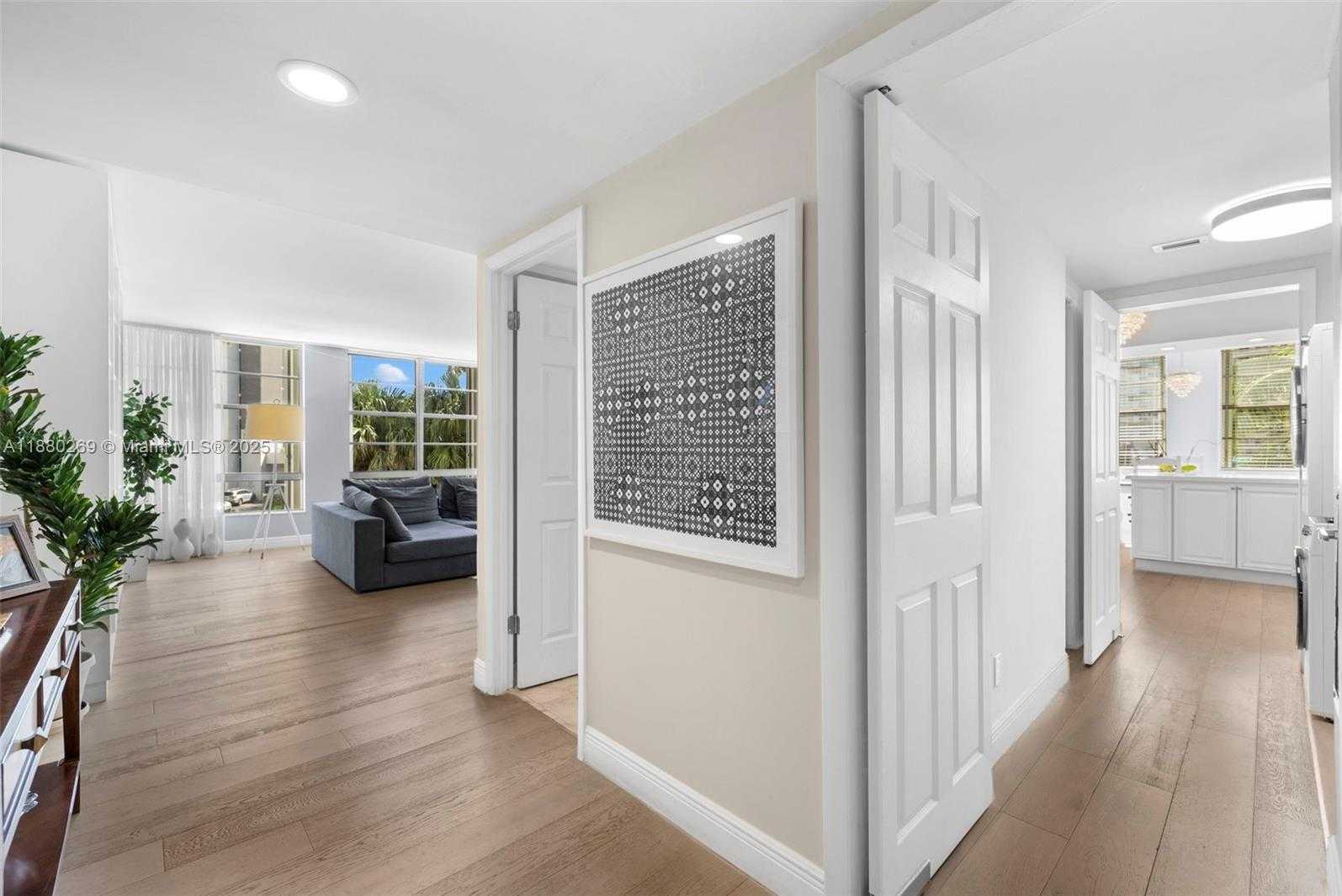 Small Image of 5660 COLLINS AVE #2B, Miami Beach Number 6