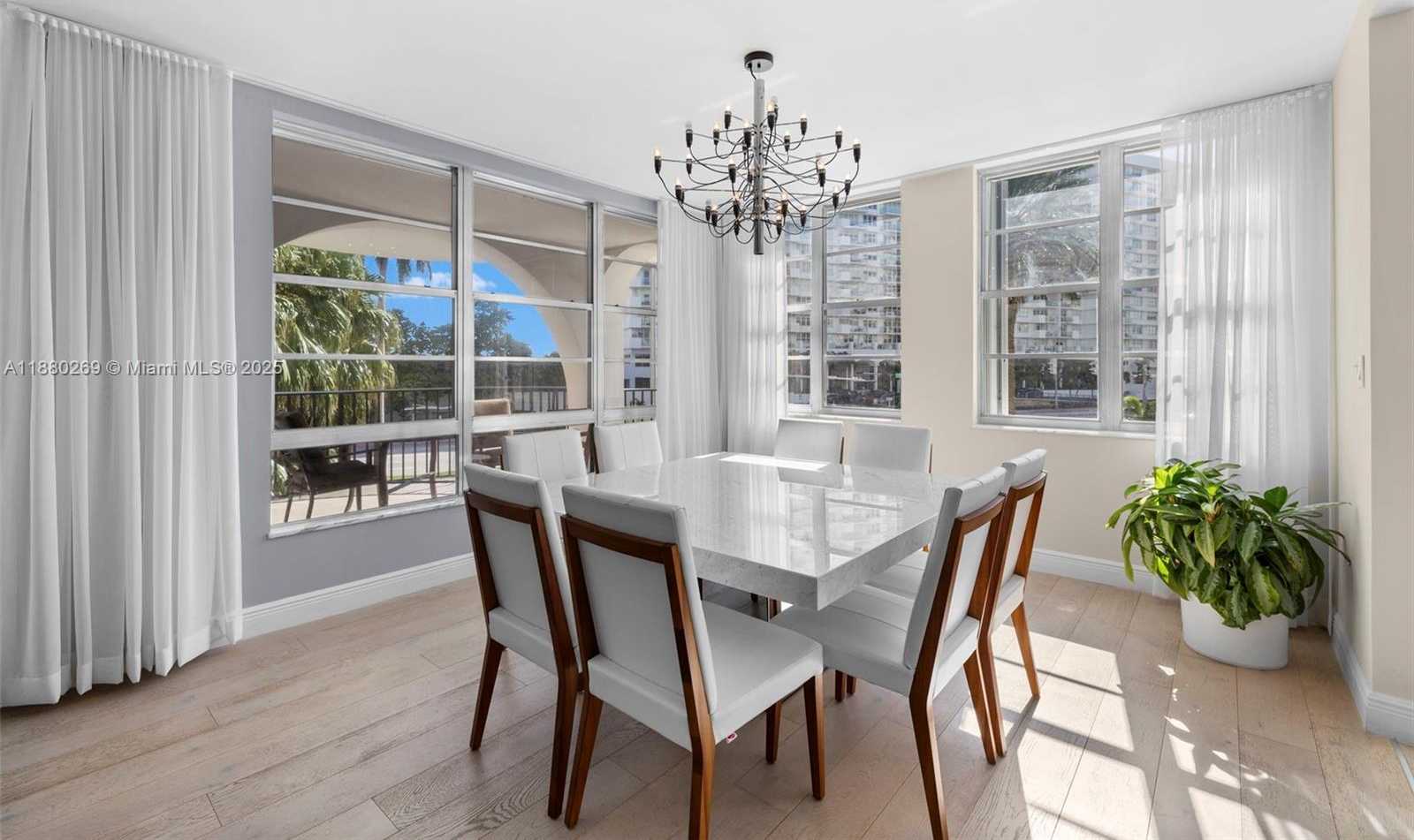 Small Image of 5660 COLLINS AVE #2B, Miami Beach Number 8