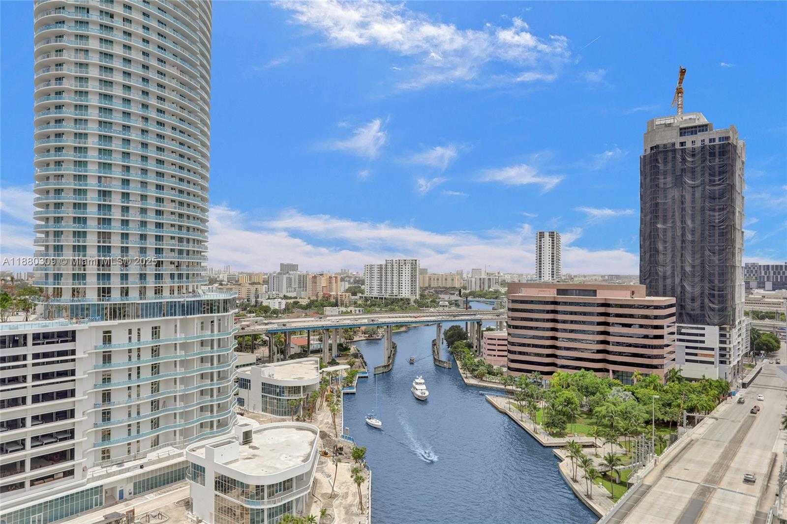Small Image of 185 SOUTH WEST 7TH ST #1600, Miami Number 3