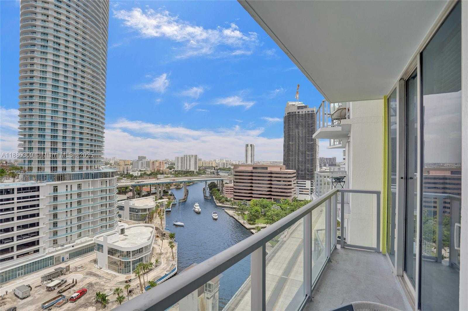 Small Image of 185 SOUTH WEST 7TH ST #1600, Miami Number 41