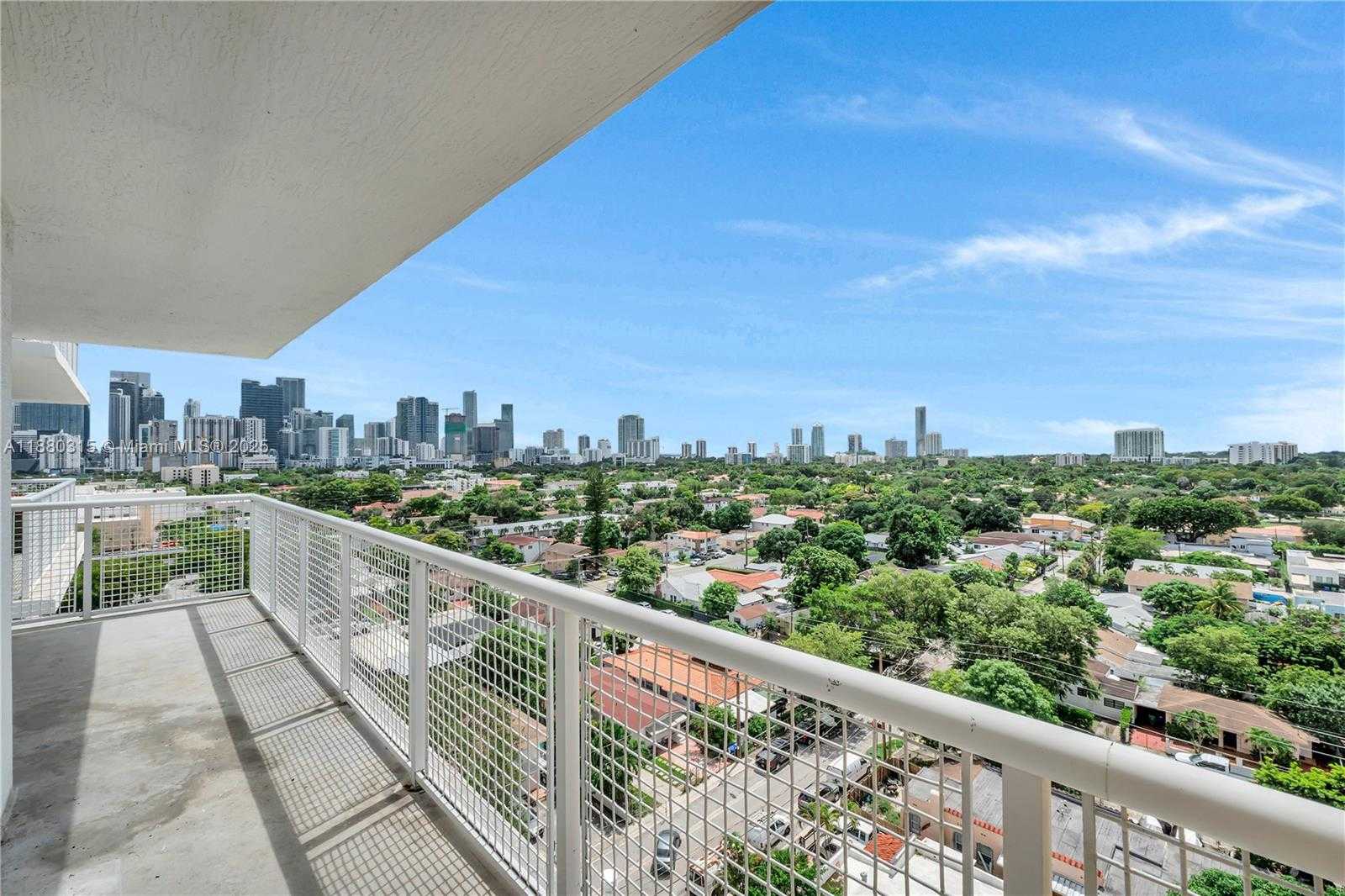 Small Image of 900 SOUTH WEST 8TH ST #1110, Miami Number 4