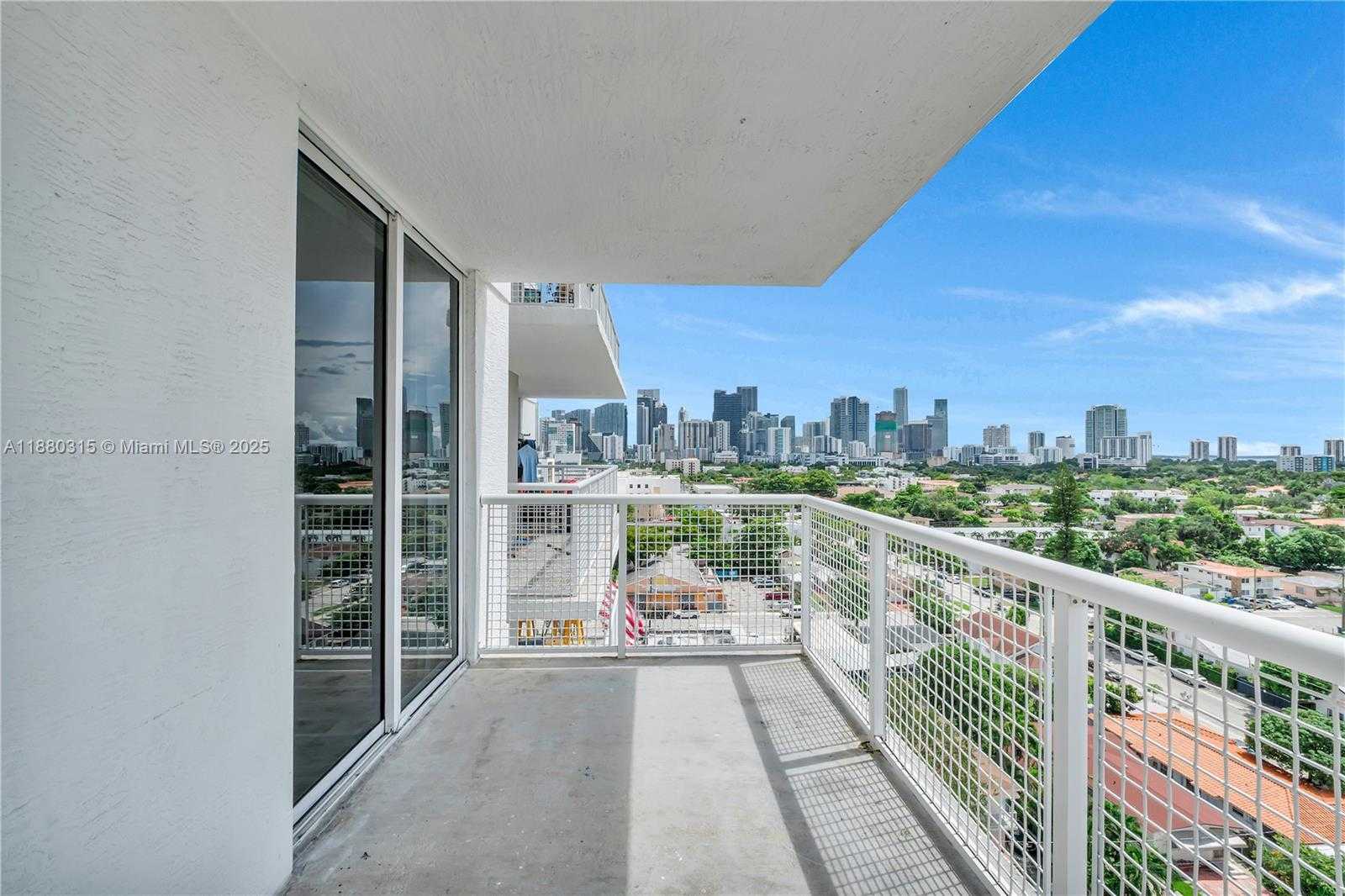 Small Image of 900 SOUTH WEST 8TH ST #1110, Miami Number 5