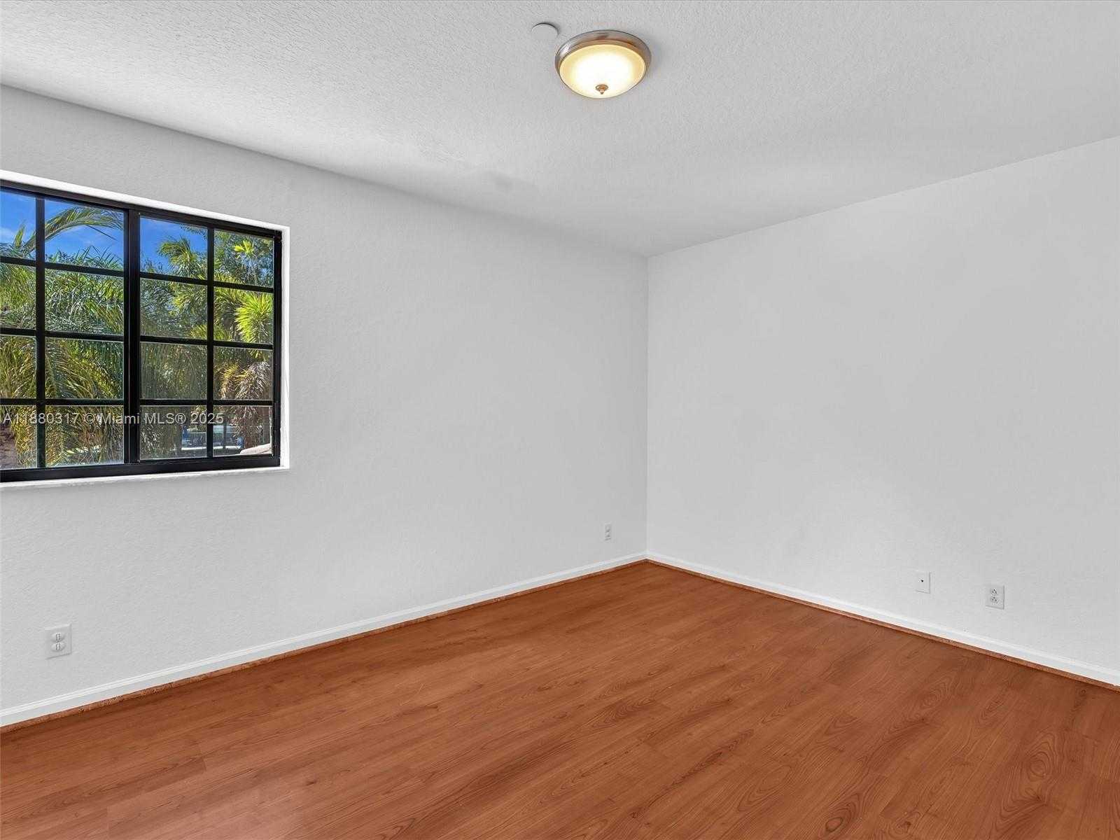 Small Image of 3865 TREE TOP DR, Weston Number 33
