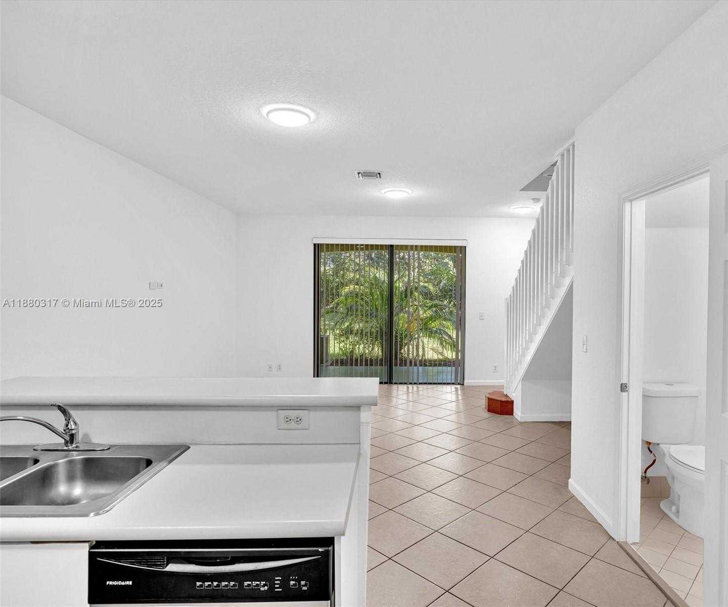 Small Image of 3865 TREE TOP DR, Weston Number 35