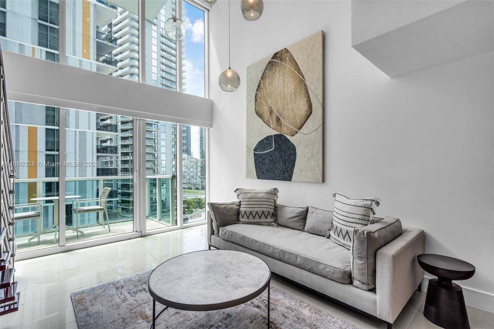 Small Image of 41 SOUTH EAST 5TH ST #1112, Miami Number 2