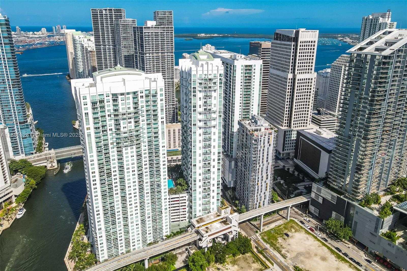Small Image of 41 SOUTH EAST 5TH ST #1112, Miami Number 25