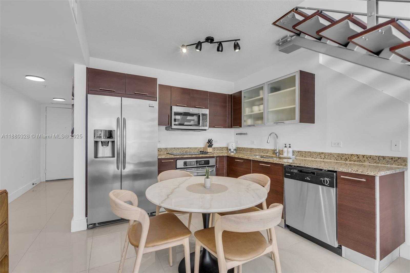 Small Image of 41 SOUTH EAST 5TH ST #1112, Miami Number 3
