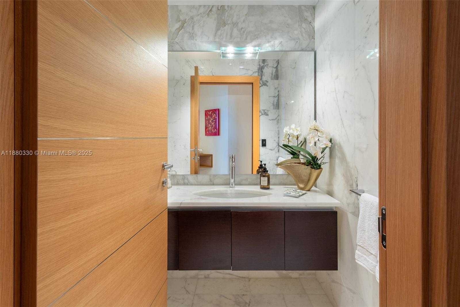 Small Image of 2627 SOUTH BAYSHORE DR #3101, Miami Number 22