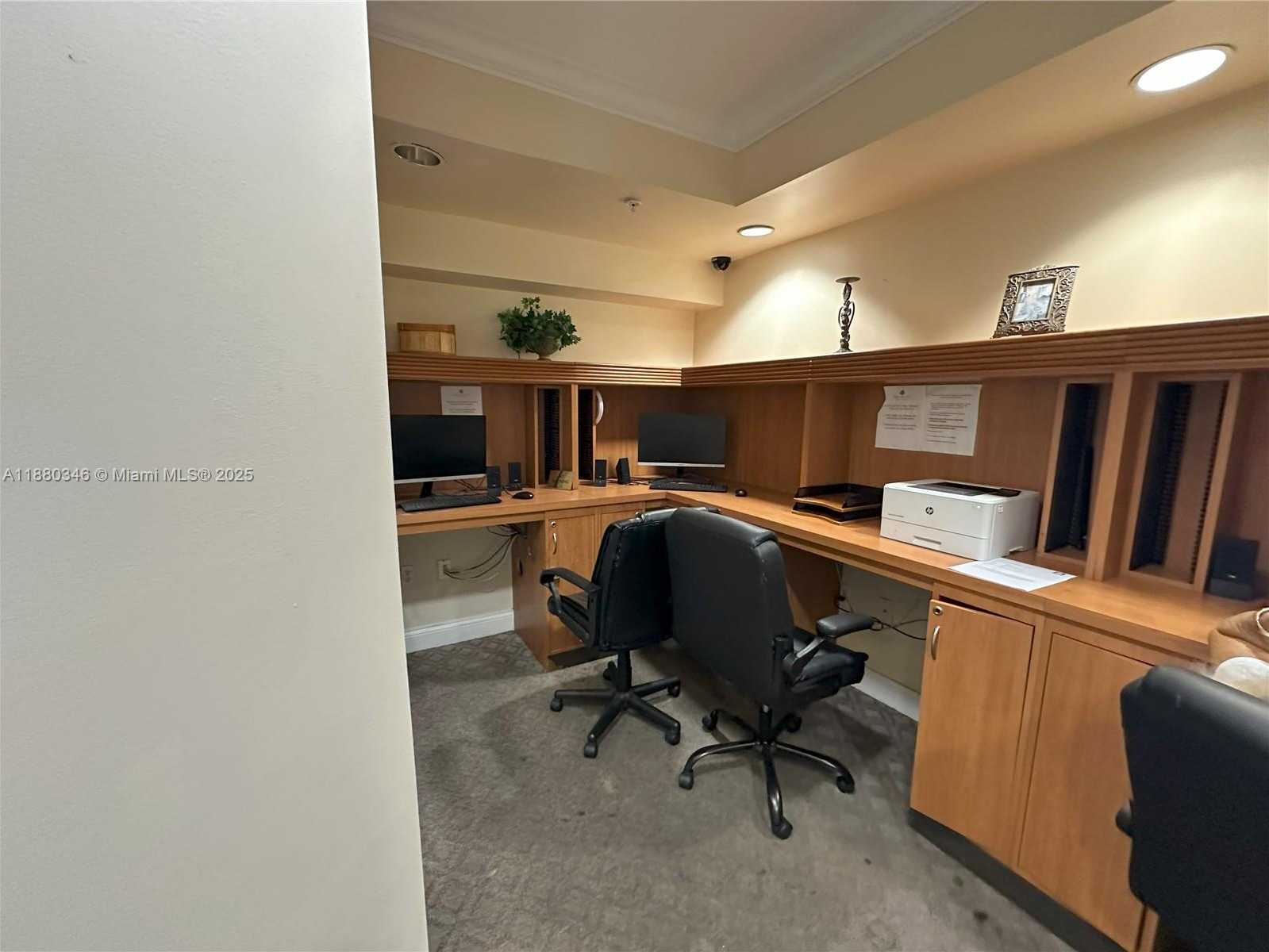 Small Image of 17150 NORTH BAY RD #2319, Sunny Isles Beach Number 3