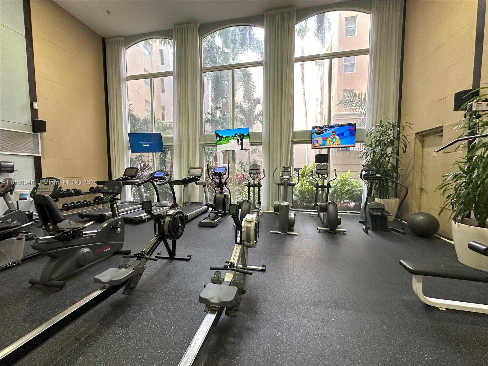 Small Image of 17150 NORTH BAY RD #2319, Sunny Isles Beach Number 8
