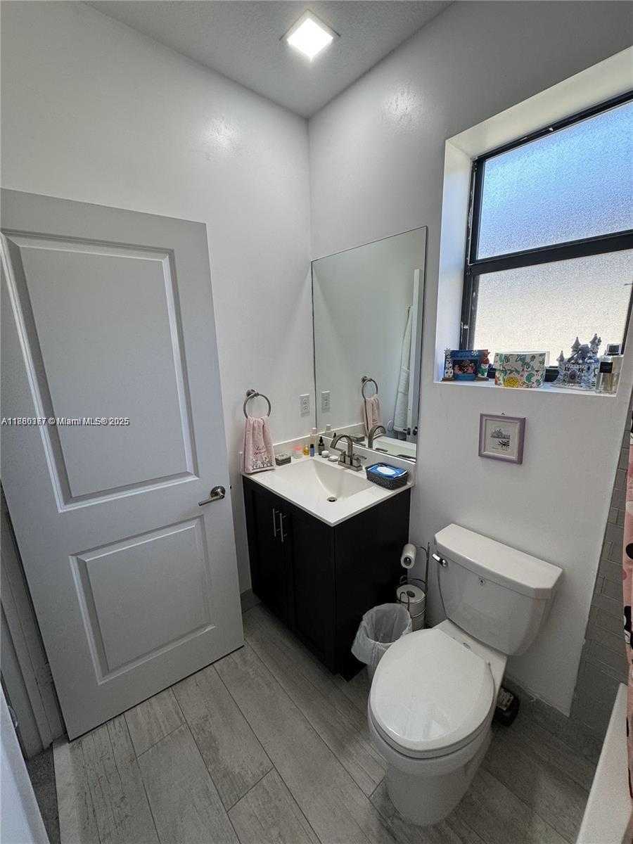 Small Image of 25083 SOUTH WEST 108TH AVE #25083, Homestead Number 16