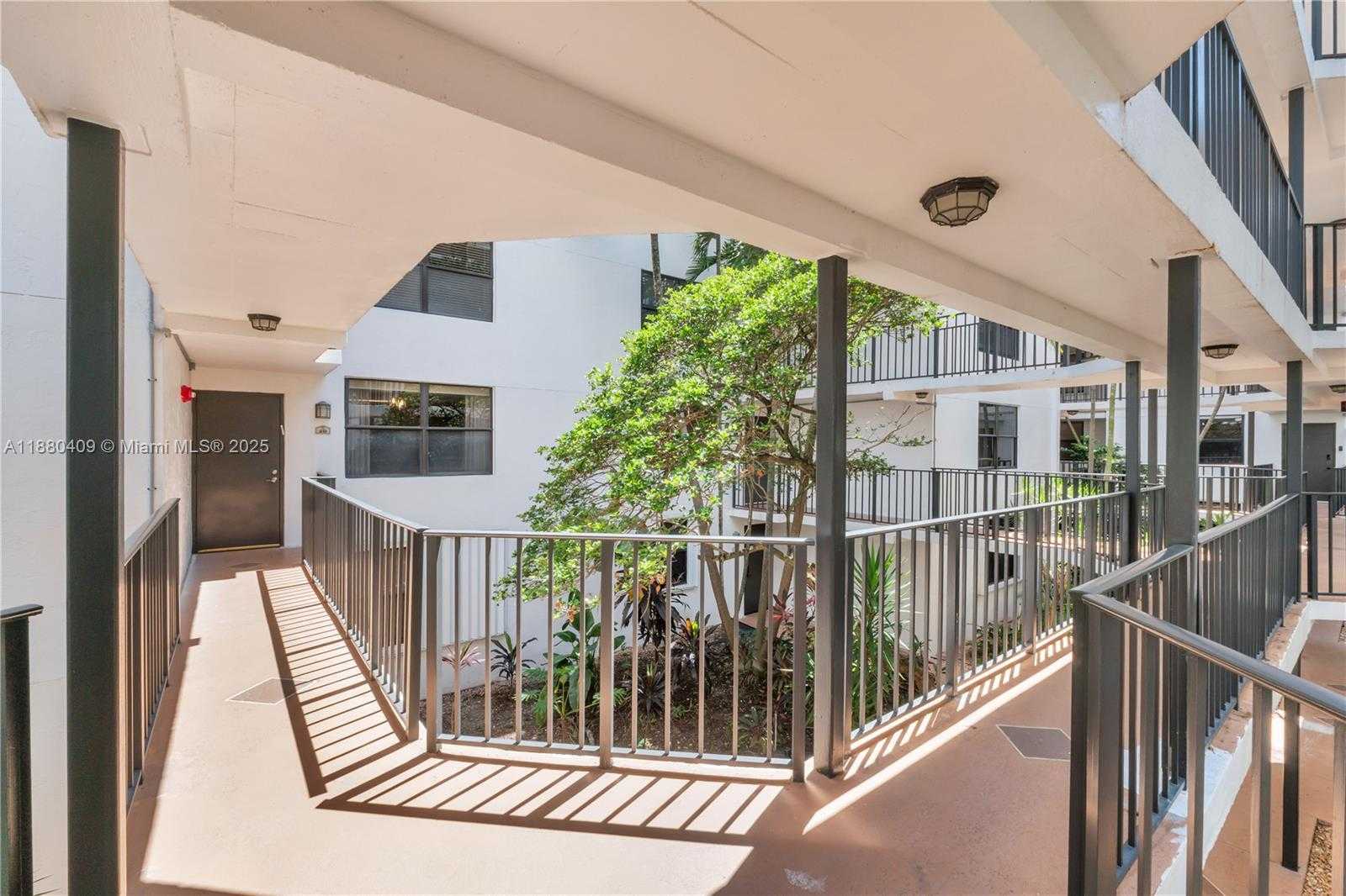Small Image of 3440 NORTH EAST 192ND ST #2D-A, Aventura Number 25