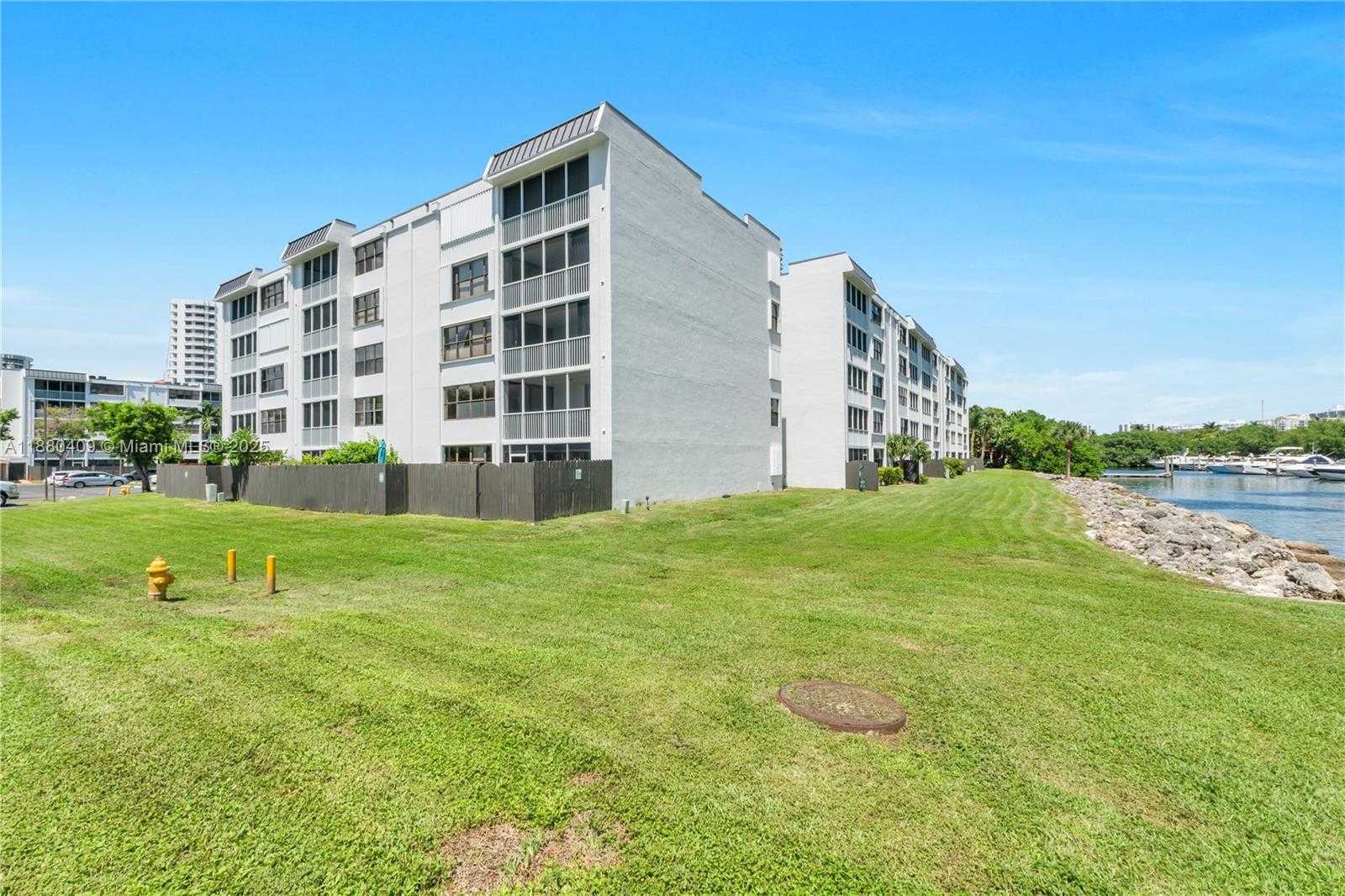 Small Image of 3440 NORTH EAST 192ND ST #2D-A, Aventura Number 28