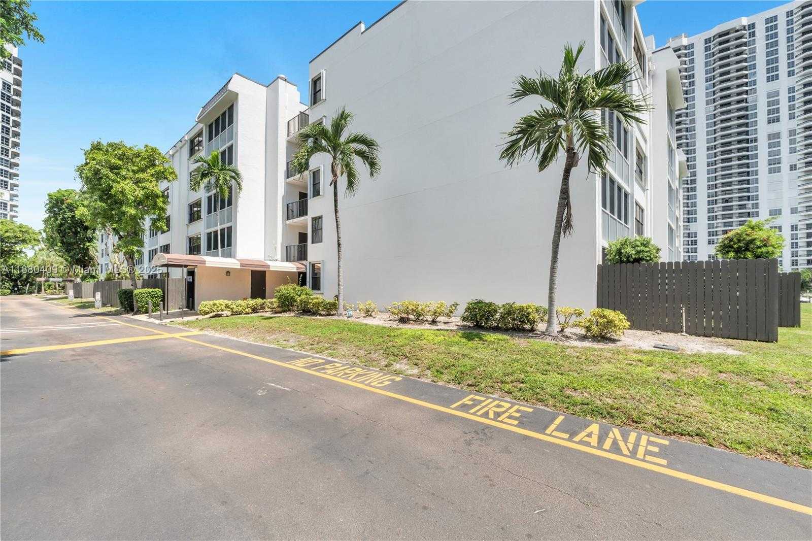 Small Image of 3440 NORTH EAST 192ND ST #2D-A, Aventura Number 34
