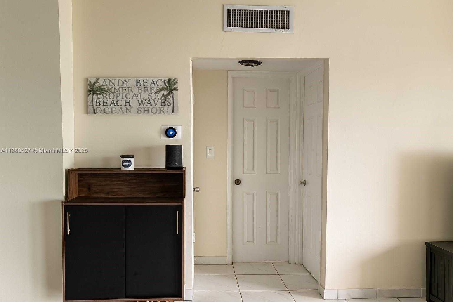 Small Image of 400 KINGS POINT DR #327, Sunny Isles Beach Number 8