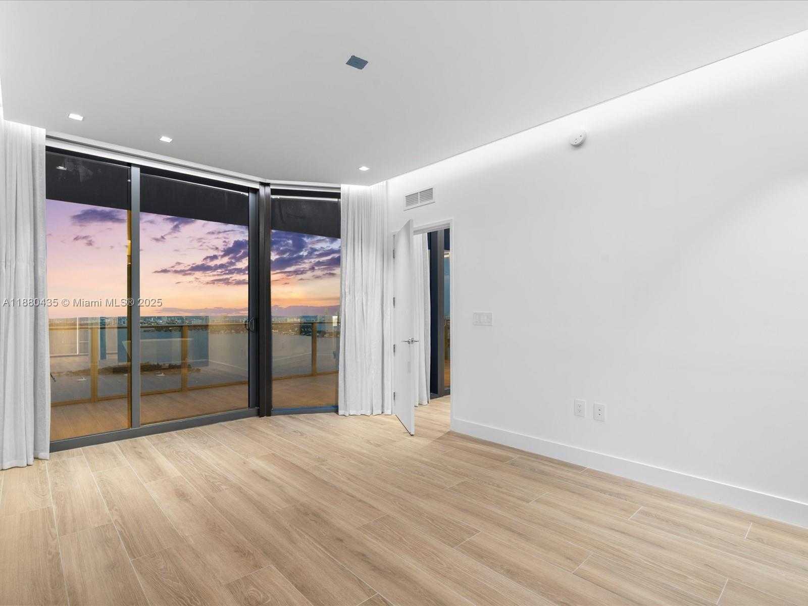 Small Image of 700 NORTH EAST 24TH ST #3207, Miami Number 12