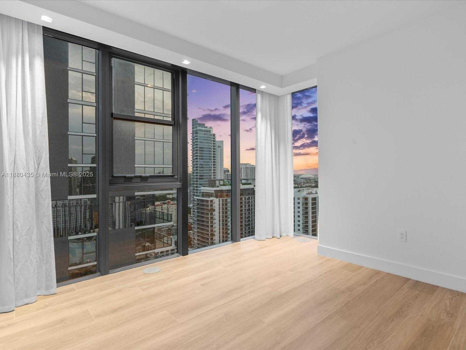 Small Image of 700 NORTH EAST 24TH ST #3207, Miami Number 20