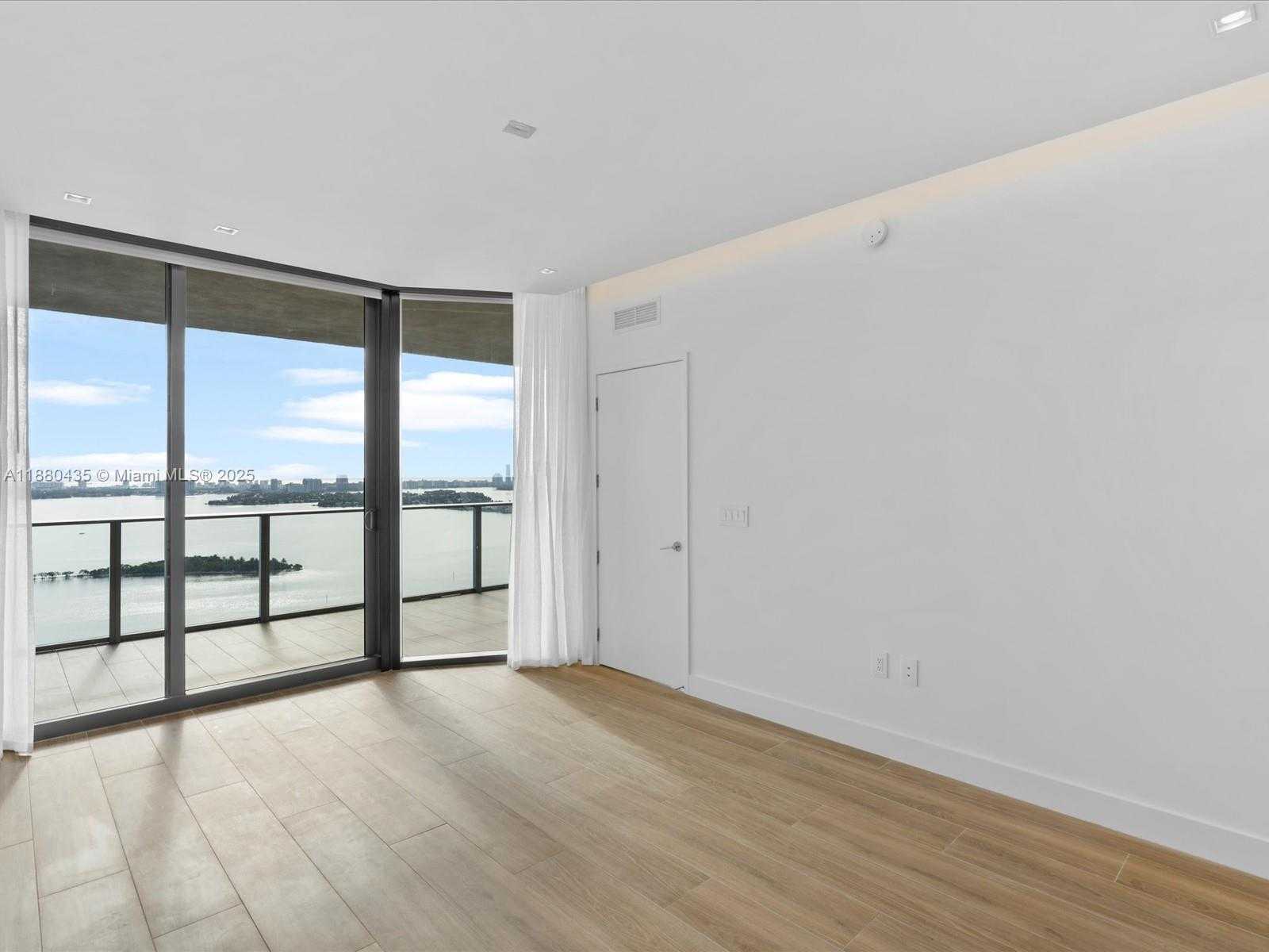 Small Image of 700 NORTH EAST 24TH ST #3207, Miami Number 31