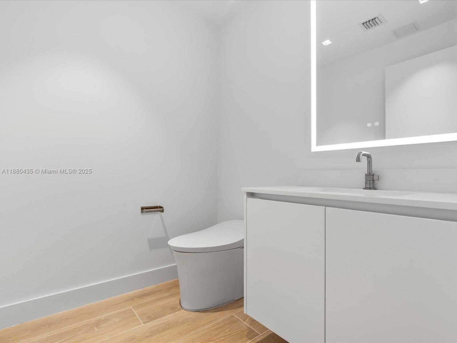Small Image of 700 NORTH EAST 24TH ST #3207, Miami Number 50