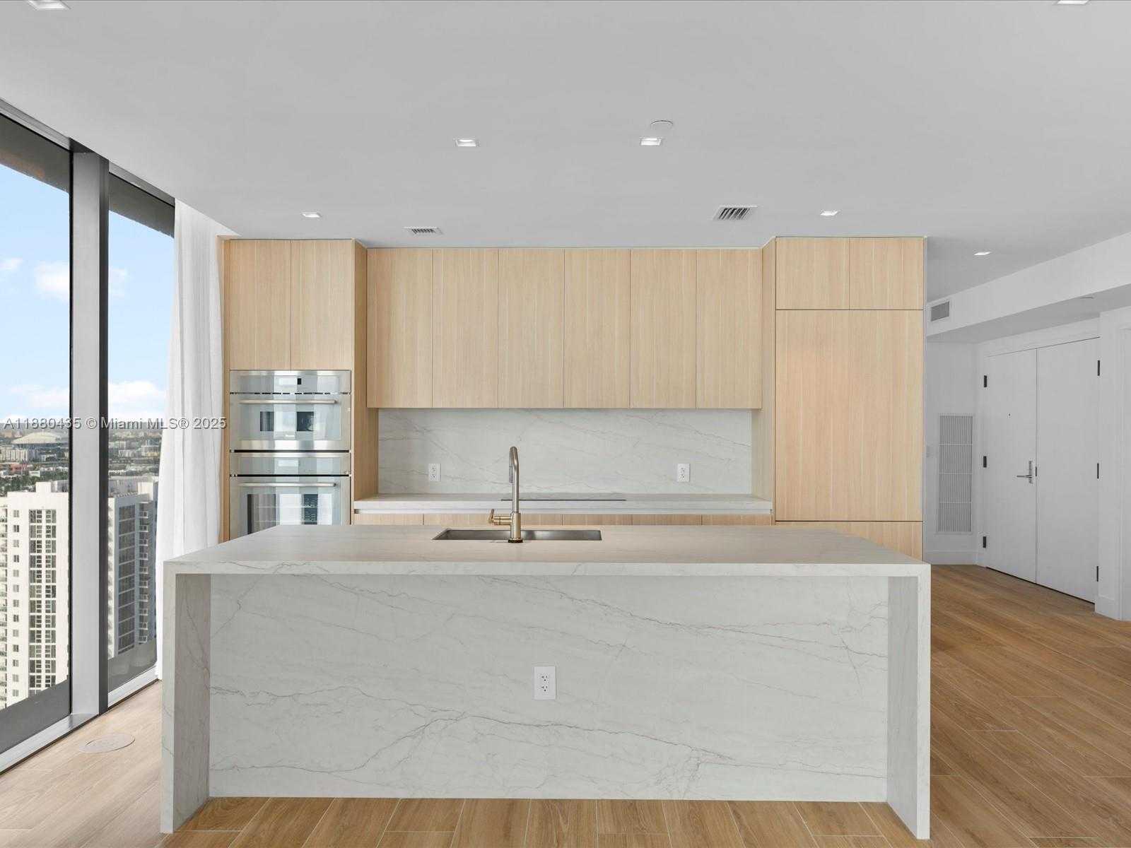 Small Image of 700 NORTH EAST 24TH ST #3207, Miami Number 8